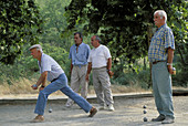 Men playing boules,  Gréoux-les-Bains. Alpes-de-Haute-Provence,  France