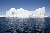 Eisberge vom Ilulissat Kangerlua Isfjord im Sonnenlicht, Diskobucht, Kitaa, Grönland