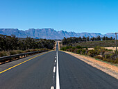 Landstrasse Richtung Clanwilliam, Cederberg, Westkap, Südafrika