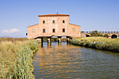 Casa Rossa Ximenes im Riserva naturale Provinciale Diaccia Botrona bei Castiglione della Pescaia, Toskana, Italien