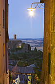 Blick auf das Santuario della Santissima Maria dell'Soccorso, Montalcino, Toskana, Italien