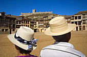 Plaza del Coso and castle in background, Peñafiel. Valladolid province, Castilla-Leon, Spain