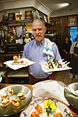 Cook Jose Ramon Elizondo in his restaurant ´Aloña Berri´, San Sebastian, Guipuzcoa, Basque Country, Spain