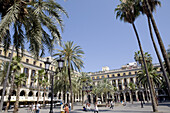 Plaça Reial at Barri Gòtic, Barcelona, Catalonia, Spain