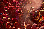 Inde, Uttar Pradesh, fete de Holi, Fete de la couleur et du printemps qui celebre les amours de Krishna et Radha // India, Uttar Pradesh, Holi festival, color and spring festival, celebrate the love between Krishna and Radha
