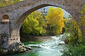 Puente Romano, Río Sella, Cangas de Onís, Parque Nacional Picos de Europa, Asturias