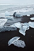 Hielo en el mar de la Laguna Jókulsárlón, del Glaciar Vatnajökull, Islandia