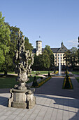 Floravase Sculpture and fountain, Fuldaer Stadtschloss, Fulda, Hesse, Germany