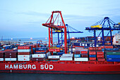 Containerschiff der Reederei 'Hamburg Süd' in Valencia, Spanien, Europa