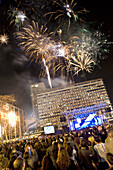 Feuerwerk am Unabhängigkeitstag vor dem Stadthaus, Rabin Platz, Tel Aviv, Israel, Naher Osten