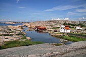 Häuser an der Schärenküste, Schweden, Europa