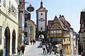 Ploenlein with gate Sieberstor, Rothenburg ob der Tauber, Bavaria, Germany
