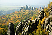 Schrammsteine im Herbst, Elbsandsteingebirge, Nationalpark Sächsische Schweiz, Bad Schandau, Sachsen, Deutschland