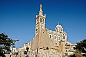 France, Marseille, Notre Dame de la Garde,Cap de la bonne espérance, vigie hissée au plus haut de Marseille, elle en est devenue l´image à la fois pieuse et profane  Notre dame de la Garde, balcon sur la Méditerranée, témoin des mers houleuses, fait parti