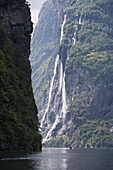 Sieben Schwestern Wasserfall im Geirangerfjord, Geiranger, More og Romsdal, Norwegen, Europa