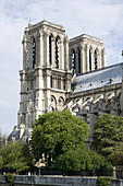 France, Paris 75  Towers of Notre Dame cathedral