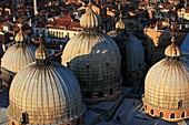 Italy, Venice, St Mark´s Basilica di San Marco, cupolas, domes