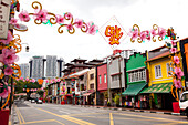 Shopping street in Chinatown, Singapore, Asia