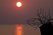 Sunset at Laem Chaoyachet on the westcoast of Koh Chang Island, Trat Province, Thailand, Asia
