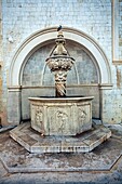 Maia Onofijeva fountain from 1440. Luza Square. Dubrovnik. Old medieval city. Dalmatian coast. Croatia.