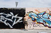Graffity painter, Mauerpark, Berlin, Germany