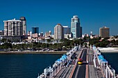 USA, Florida, St Petersburg, skyline from The Pier