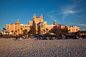 USA, Florida, St Petersburg Beach, Don Cesar resort hotel, sunset