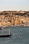 Malta, Valletta, Vittoriosa, Birgu, waterfront, elevated view, late afternoon