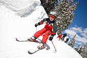 Family skiing, glide path ski area Heuberg, Hirschegg, Kleinwalsertal, Vorarlberg, Austria