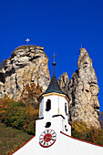 Castle rock of castle Fluegelsburg, Riedenburg-Fluegelsberg, Altmuehltal nature park, Bavaria, Germany