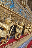 Bangkok (Thailand): Buddhist statues at the Wat Phra Kaew