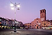 Italy, Lombardy, Lodi, Piazza della Vittoria, Duomo, Cathedral
