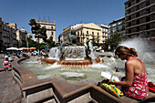 Brunnen, Placa de la Virgen, Provinz Valencia, Valencia, Spanien