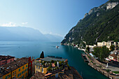 Riva, Blick auf den Gardasee, Trentino, Italien