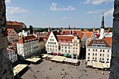 Rathausplatz vom Glockenturm aus gesehen, Tallinn, estland, nordeuropa