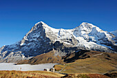 Eiger und Mönch über Kleine Scheidegg, mit Nebelmeer über Grindelwald, Kleine Scheidegg, Grindelwald, UNESCO Welterbe Schweizer Alpen Jungfrau - Aletsch, Berner Oberland, Bern, Schweiz, Europa