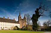 Westwerk des Klosters Corvey in Höxter, Nordrhein-Westfalen, Deutschland, Europa