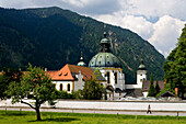 Kloster Ettal im Sonnenlicht, Benediktinerabtei, Ettal, Bayern, Deutschland, Europa