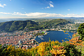 Blick auf die Stadt Como und Comer See, Como, Lombardei, Italien, Europa