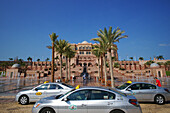 Taxis in front of the Emirates Palace Hotel, Abu Dhabi, United Arab Emirates, UAE