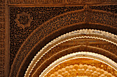 Bogen einer Kathedrale im orientalischen Stil, Granada, Alhambra, Andalusien, Spanien, Mediterrane Länder