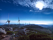 Windturbinen, Tarifa, Strasse von Gibraltar, Andalusien, Spanien