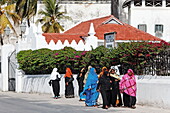Women in Mizingani Road, Stonetown, Zanzibar City, Zanzibar, Tanzania, Africa