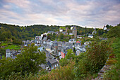 Blick auf Monschau, Eifel, Nordrhein-Westfalen, Deutschland, Europa