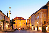 Town square Alter Platz at night, Alter Platz, Klagenfurt, Carinthia, Austria, Europe