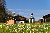 Church of St. Anna with Waxenstein mountain in the background, Wamberg, Werdenfelser Land, Upper Bavaria, Germany