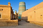 Kalta Minor minaret in the historic adobe oldtown of Khiva, Chiva, Unesco World Heritage Site, Uzbekistan, Central Asia
