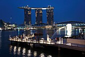 Singapore, Merlion Park, Marina Bay Sands Resort