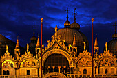 Markusdom, Basilica di San Marco am Abend, San Marco, Veneto, Venedig, Italien