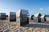 Beach chairs, Baabe seaside resort, Ruegen island, Baltic Sea, Mecklenburg-West Pomerania, Germany, Europe